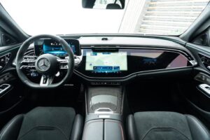Mercedes-AMG E 53 HYBRID 2026