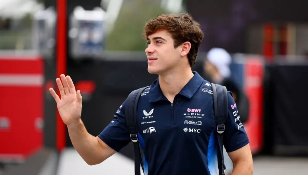 Franco Colapinto Revela su Viaje en Alpine y el Reto de Brillar en la F1 Franco Colapinto Revela su Viaje en Alpine y el Reto de Brillar en la F1