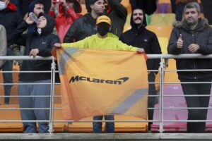 Aficionados F1 indignados McLaren Hirakawa precio 2025